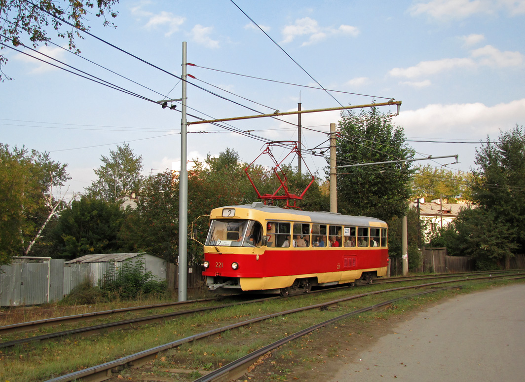 Yekaterinburg, Tatra T3SU № 221
