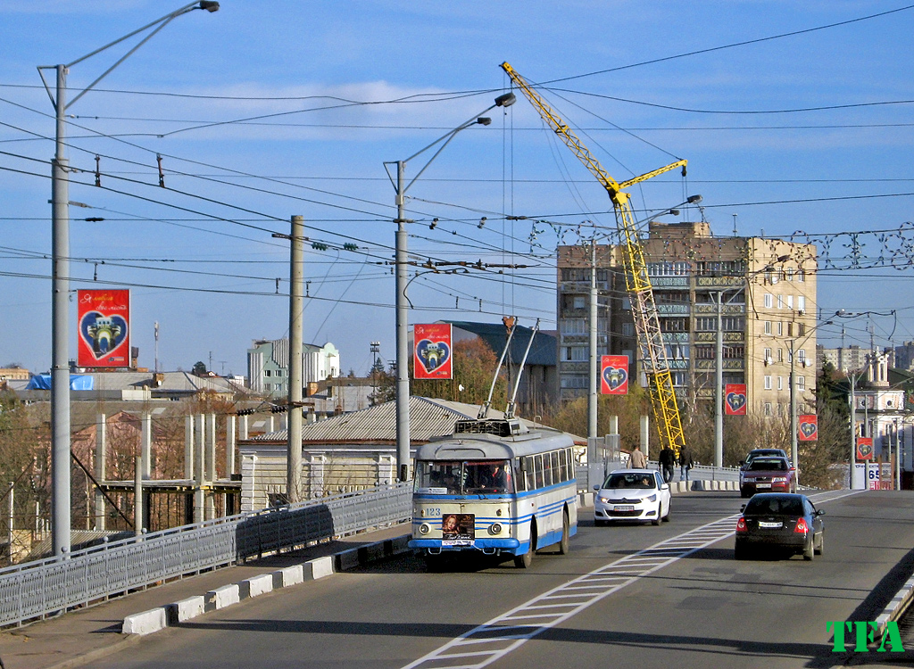 Ровно, Škoda 9TrH29 № 123