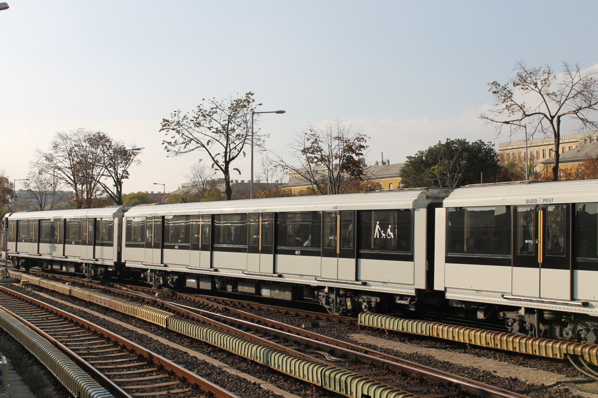 Budapest, Alstom Metropolis AM5-M2 — 461