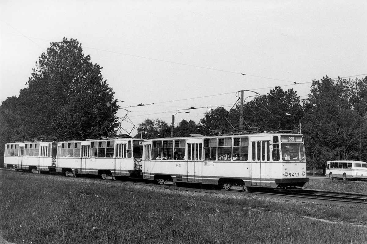 Petrohrad, LM-68M č. 9417; Petrohrad, LM-68M č. 9416