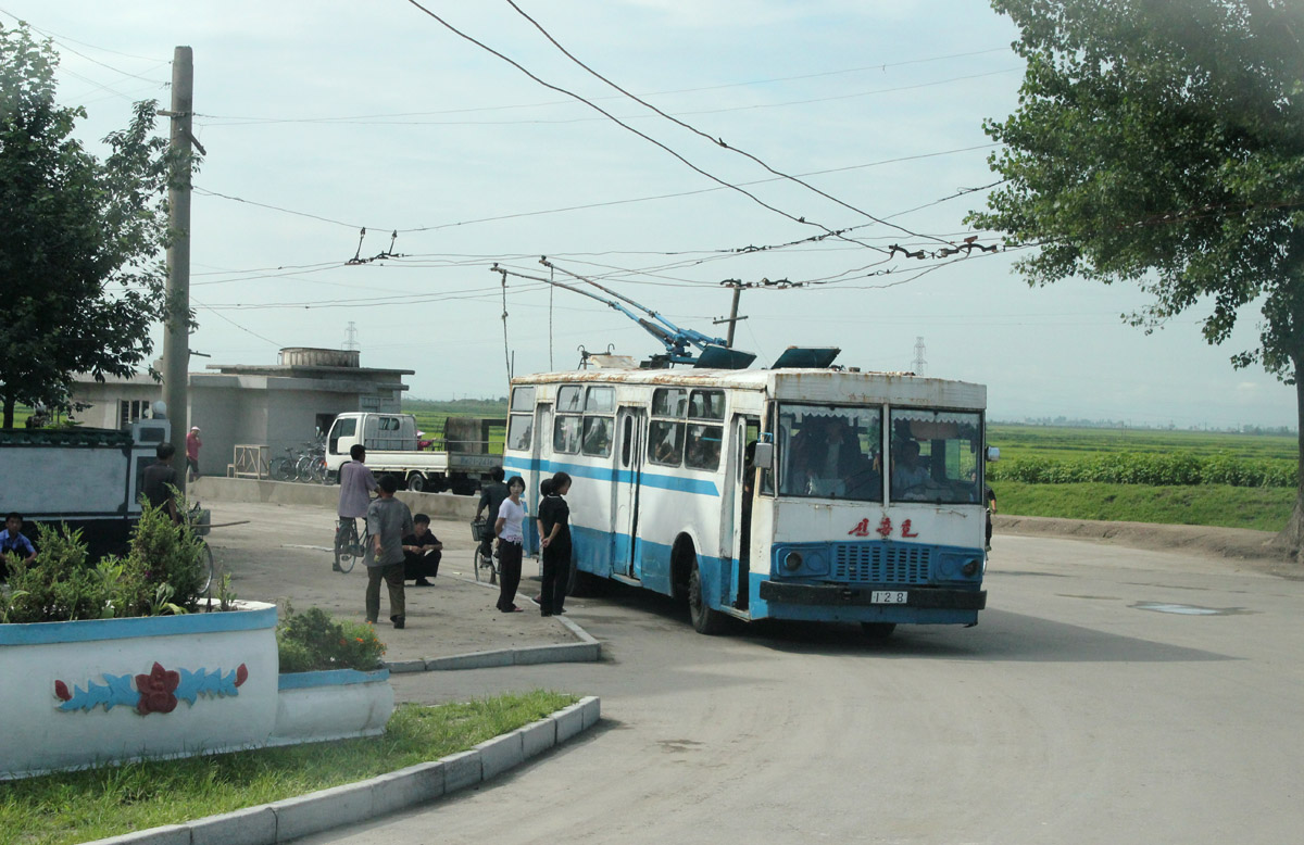Хамхын, Sinhungho (original) № 128; Хамхын — Троллейбусные линии и инфраструктура