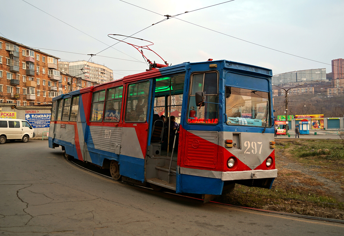 Владивосток, 71-605 (КТМ-5М3) № 297; Владивосток — Тематические трамваи