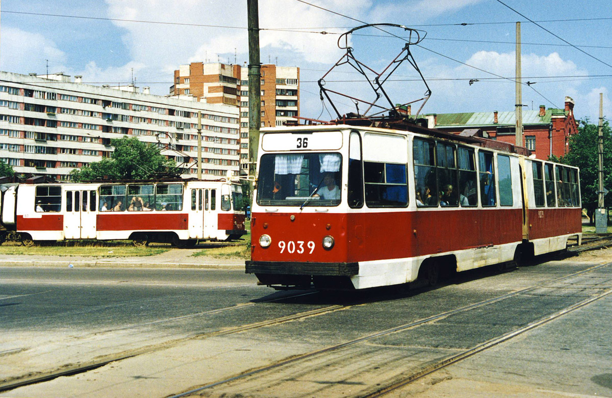 Sankt-Peterburg, LVS-86K № 9039; Sankt-Peterburg, LVS-86K № 9019