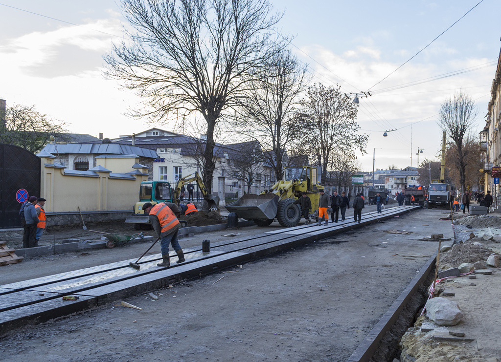 ლვოვი — Tracks reconstruction: Gorodotska str. lower and ring [16.05-26.12.2013]