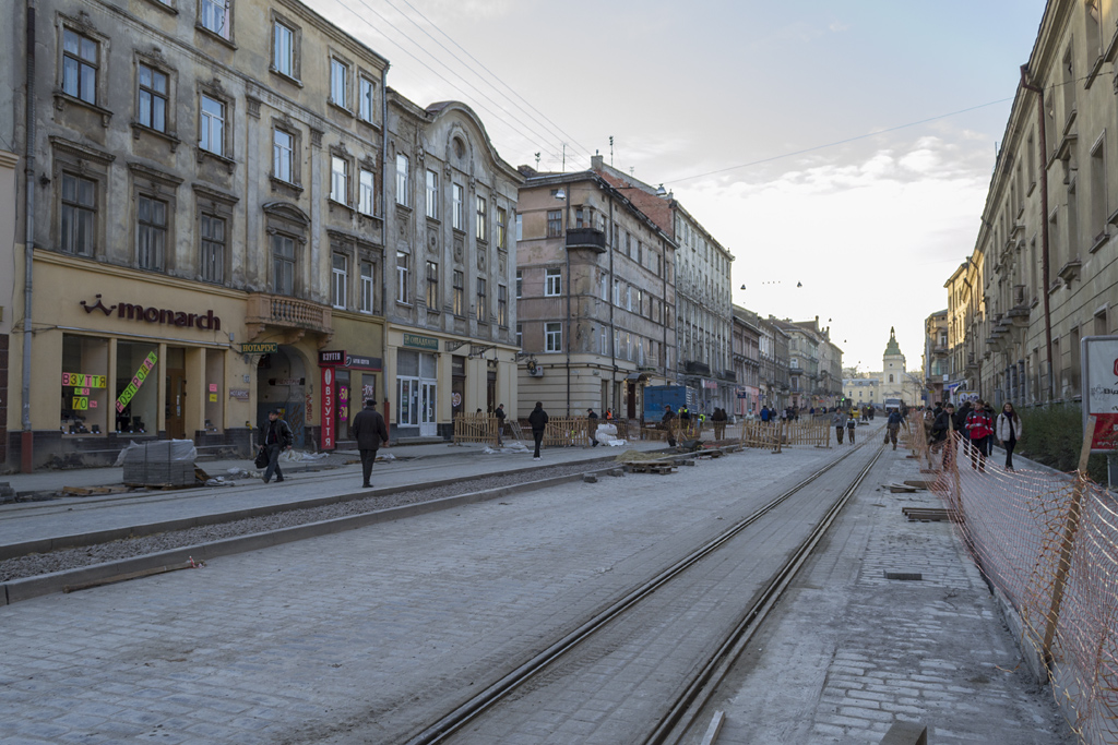 Lviv — Tracks reconstruction: Gorodotska str. lower and ring [16.05-26.12.2013]
