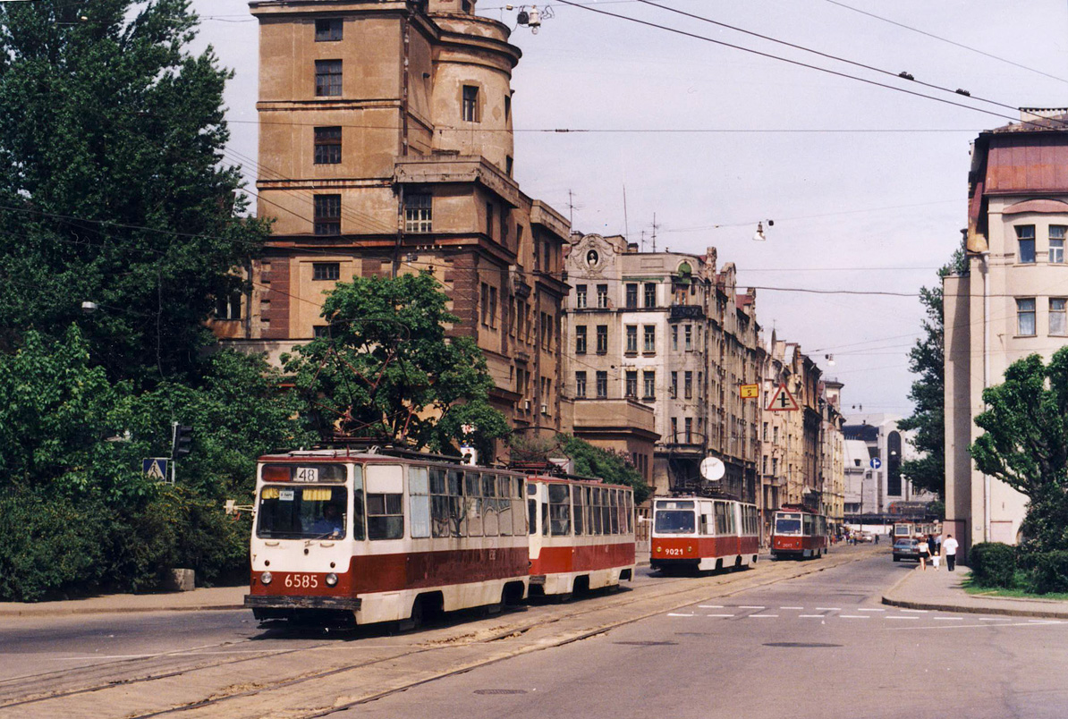 Saint-Petersburg, LM-68M # 6585