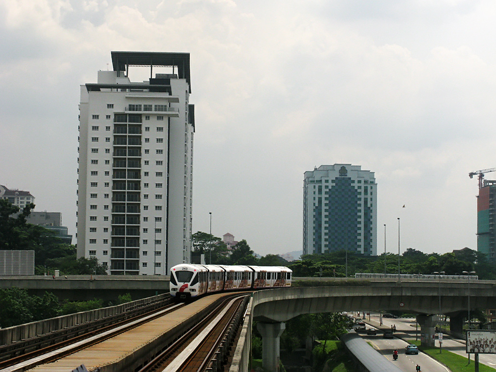 Куала-Лумпур, Bombardier ART Mark II № 243; Куала-Лумпур — Линия 5 — LRT (Kelana Jaya Line)