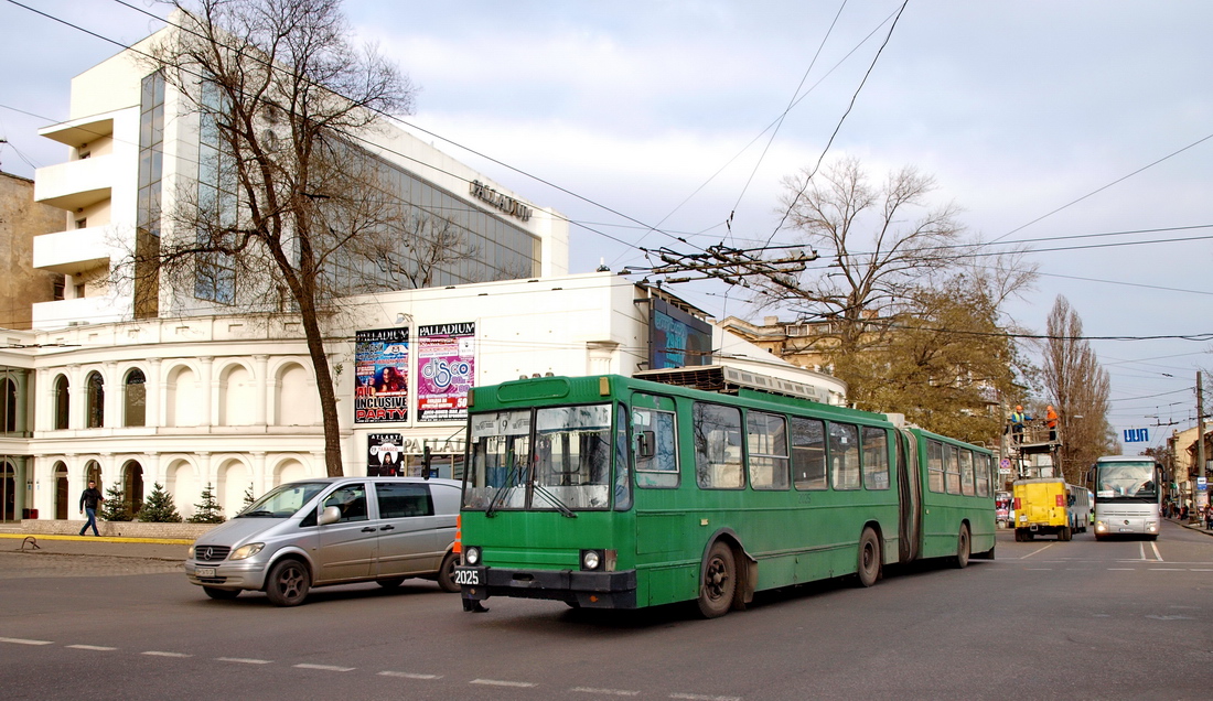 Одесса, ЮМЗ Т1 № 2025