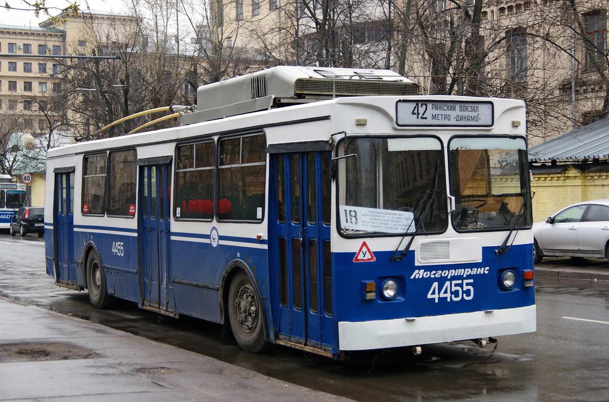 Moskwa, ZiU-682GM1 (with double first door) Nr 4455