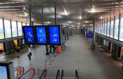 Париж -  Версаль -  Ивелин — Автоматический метрополитен аэропорта Charles-de-Gaulle — Линия LISA (Терминал 2E)