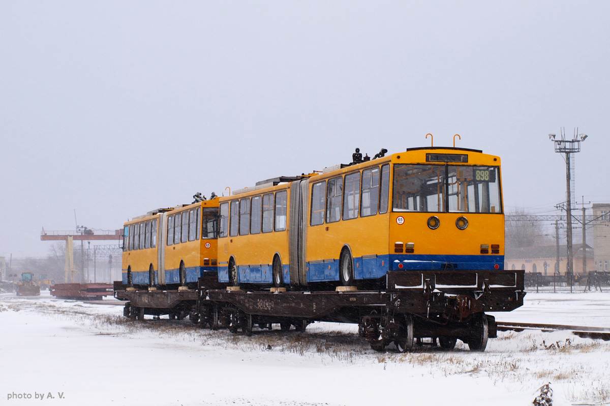 Львов, Škoda 15Tr03/6 № 607; Львов, Škoda 15Tr08/6 № 605; Львов — Поставка троллейбусов 2013