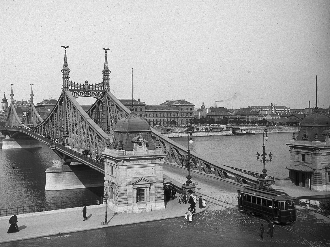 Budapeszt, BKVT N Nr 71; Budapeszt — Old photos