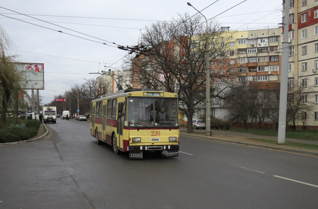 Chernivtsi, Škoda 14Tr02 № 226