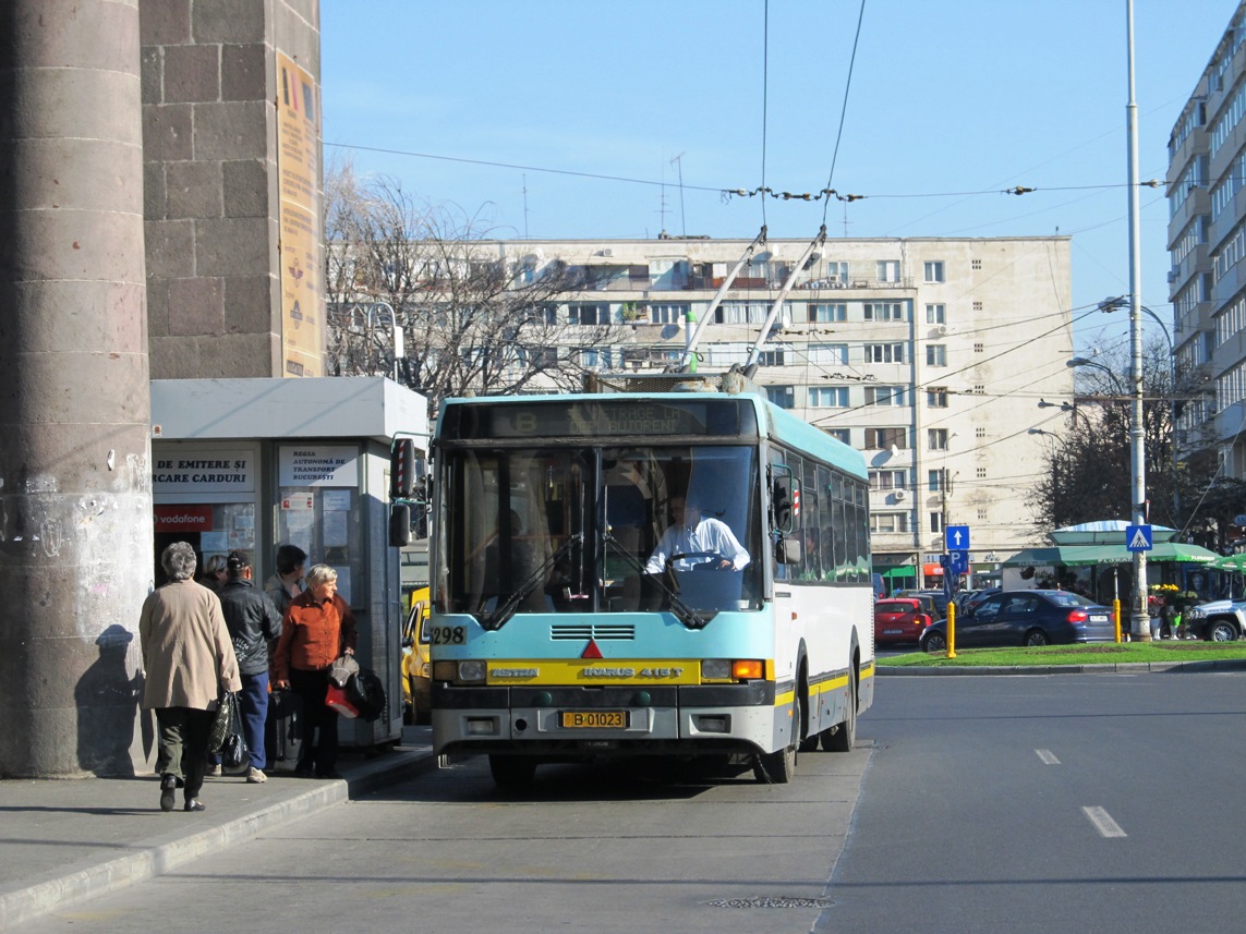 Bukarest, Ikarus 415.80 # 5298