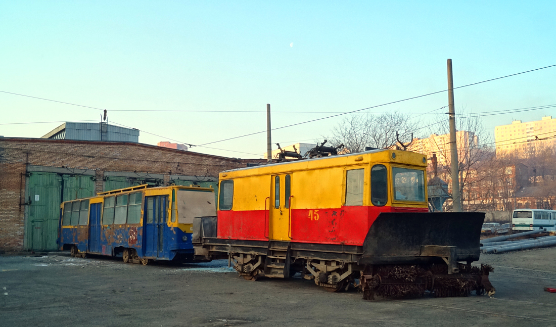 Vladivostok, GS-4 č. 45; Vladivostok, 71-132 (LM-93) č. 319; Vladivostok — Division of the service rail; Vladivostok — Tram graveyard