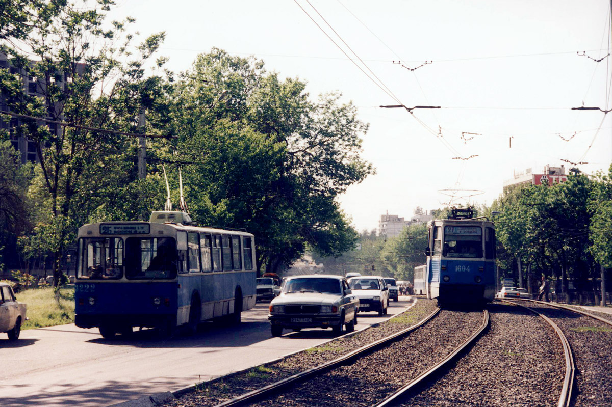 塔什干, ZiU-682V-012 [V0A] # 3222; 塔什干, 71-605 (KTM-5M3) # 1604