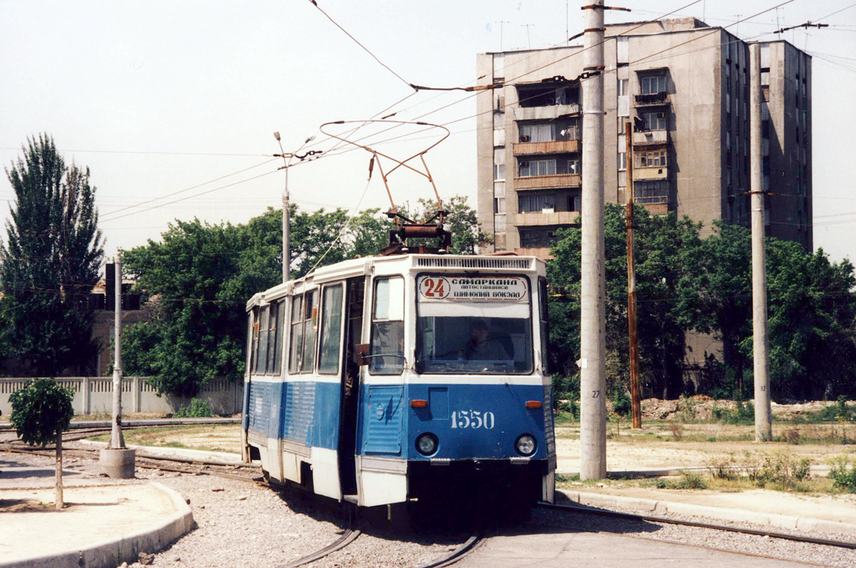 Ташкент трамвай. Ташкент, КТМ-5. Трамвай КТМ-8 В Ташкенте. Трамваи Ташкента 1988 год.