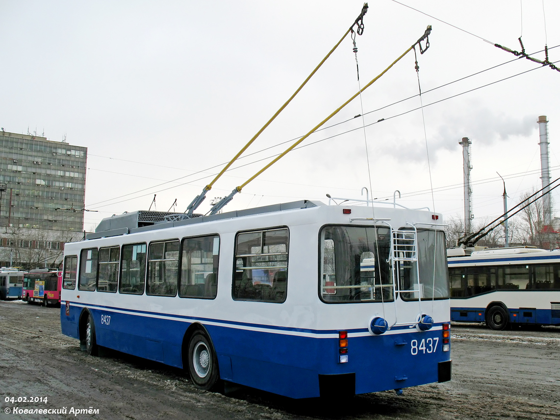 Moskau, ZiU-682GM1 (with double first door) Nr. 8437