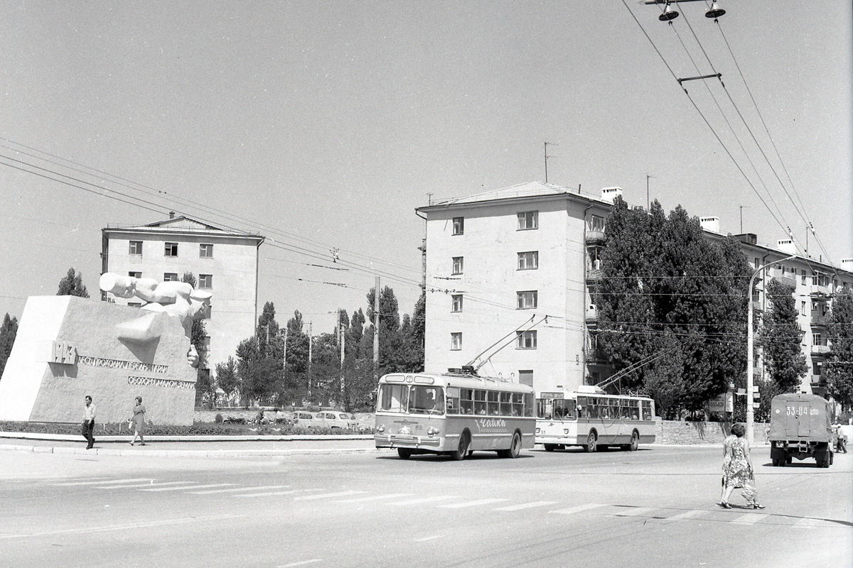 Novorossiysk, ZiU-5D nr. 4; Novorossiysk, ZiU-682V nr. 93; Novorossiysk — Old photos