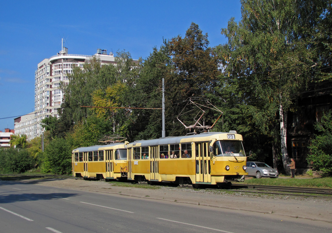 Jekatěrinburg, Tatra T3SU (2-door) č. 057