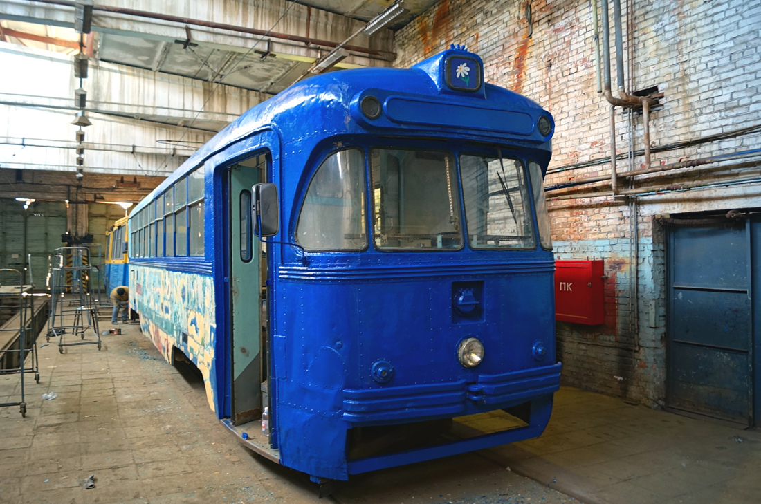 Vladivostok, RVZ-6M2 Nr 229; Vladivostok — Theme trams