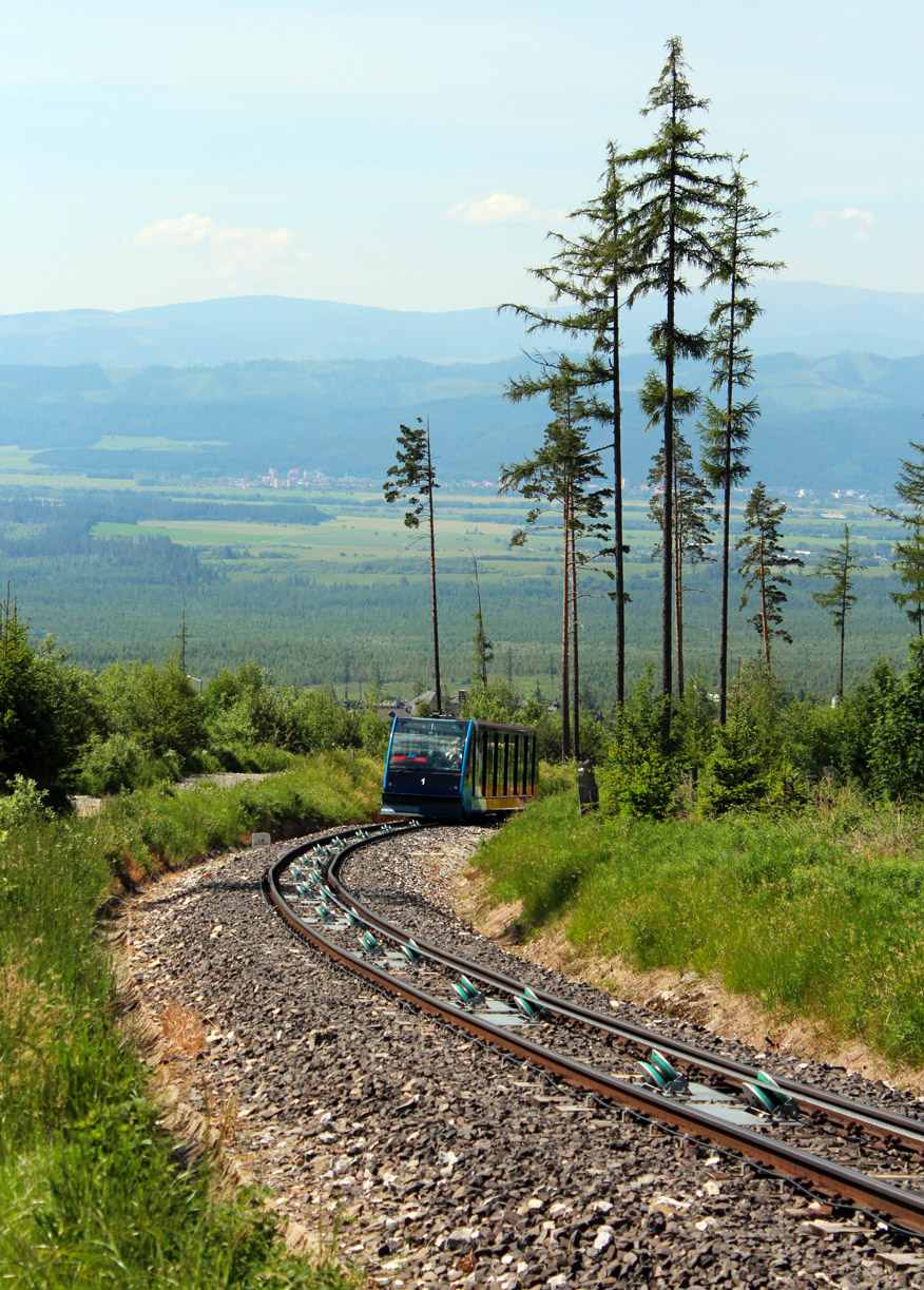 Hautes Tatras, Gangloff N°. 1; Hautes Tatras — Track and infrastructure of the funicular • Trať a infraštruktúra lanovej dráhy
