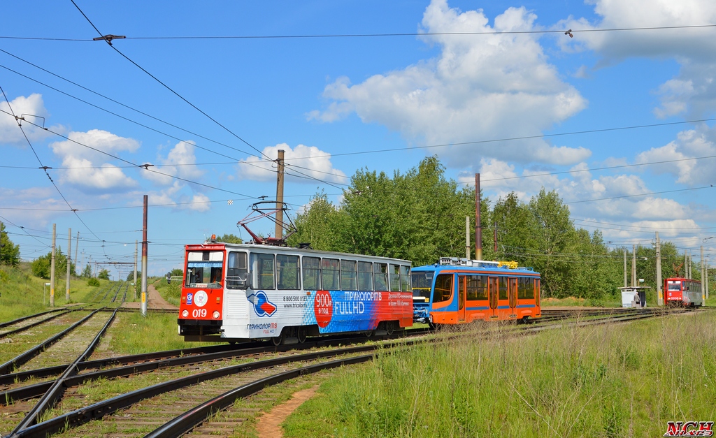 Nabereschnyje Tschelny, 71-605 (KTM-5M3) Nr. 019; Nabereschnyje Tschelny, 71-623-02 Nr. 0143; Nabereschnyje Tschelny — New trams