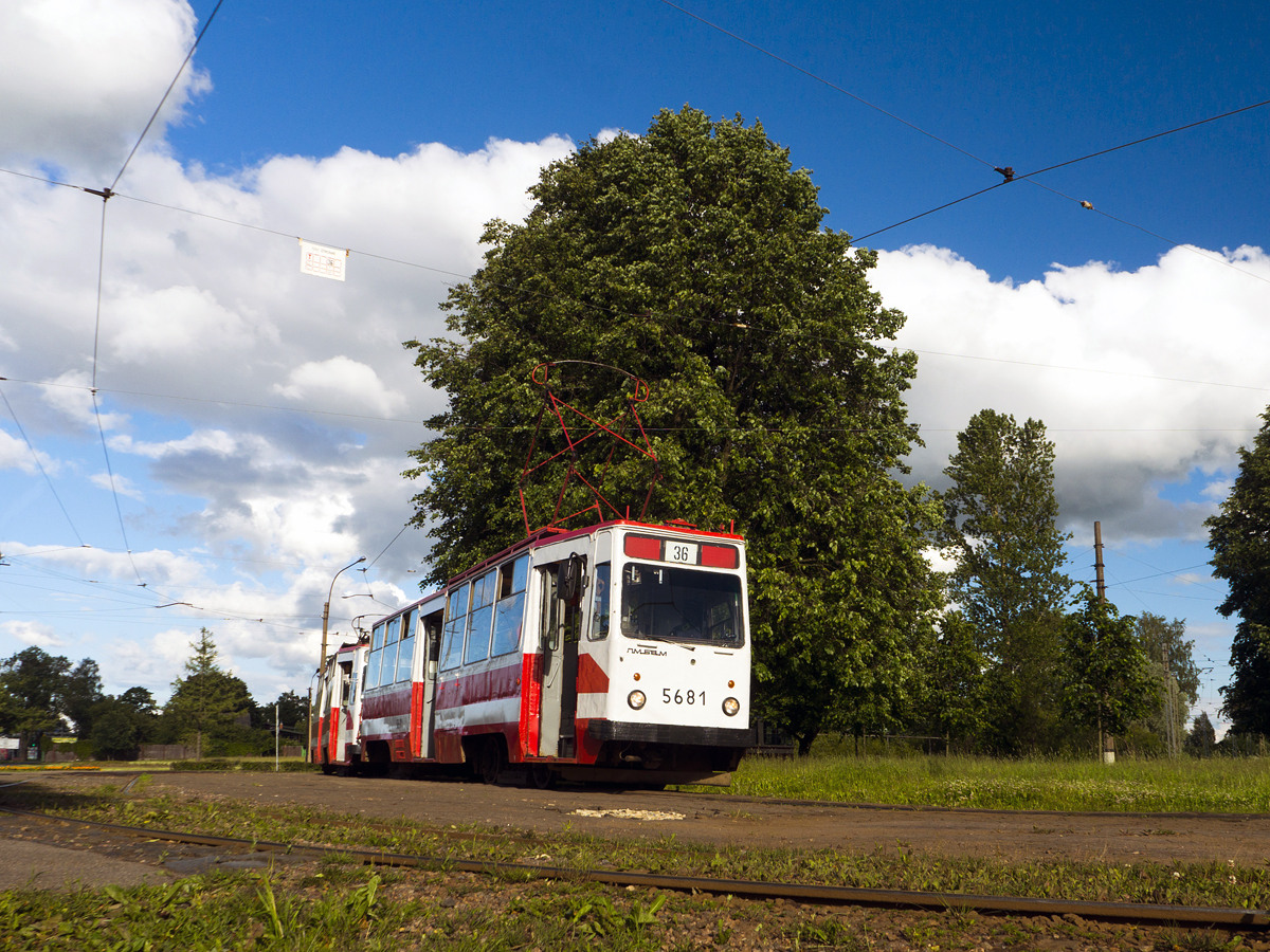 Санкт-Петербург, ЛМ-68М № 5681; Санкт-Петербург — Заказная поездка на СМЕ ЛМ-68М 5681+5448 в Стрельну и Купчино