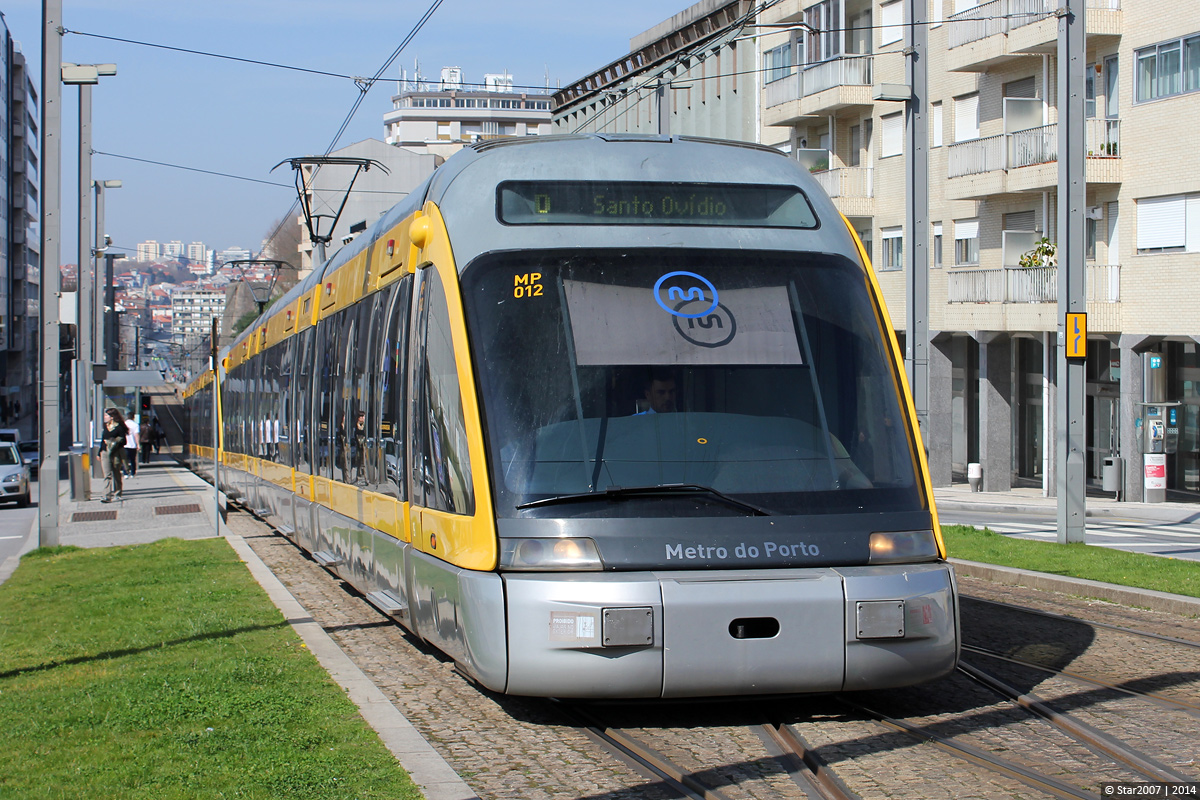Porto, Bombardier Eurotram (Flexity Outlook) № MP012