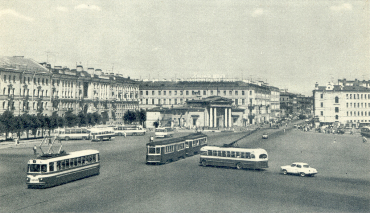 Санкт-Петербург — Исторические фотографии трамвайных вагонов; Санкт-Петербург — Исторические фотографии троллейбусов