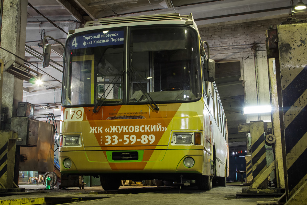 Yaroslavl, LiAZ-5280 (VZTM) č. 179