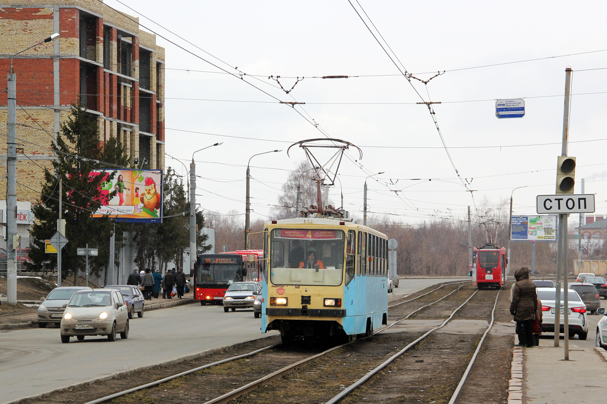 Kazan, 71-402 № 1233