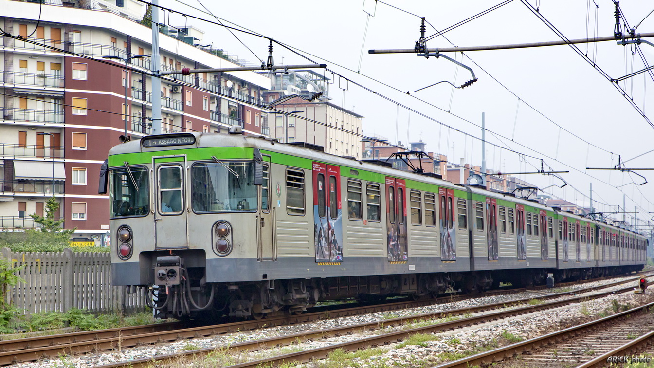 Mediolan, Breda Milan motor car Nr 451; Mediolan — Metro — Linea M2