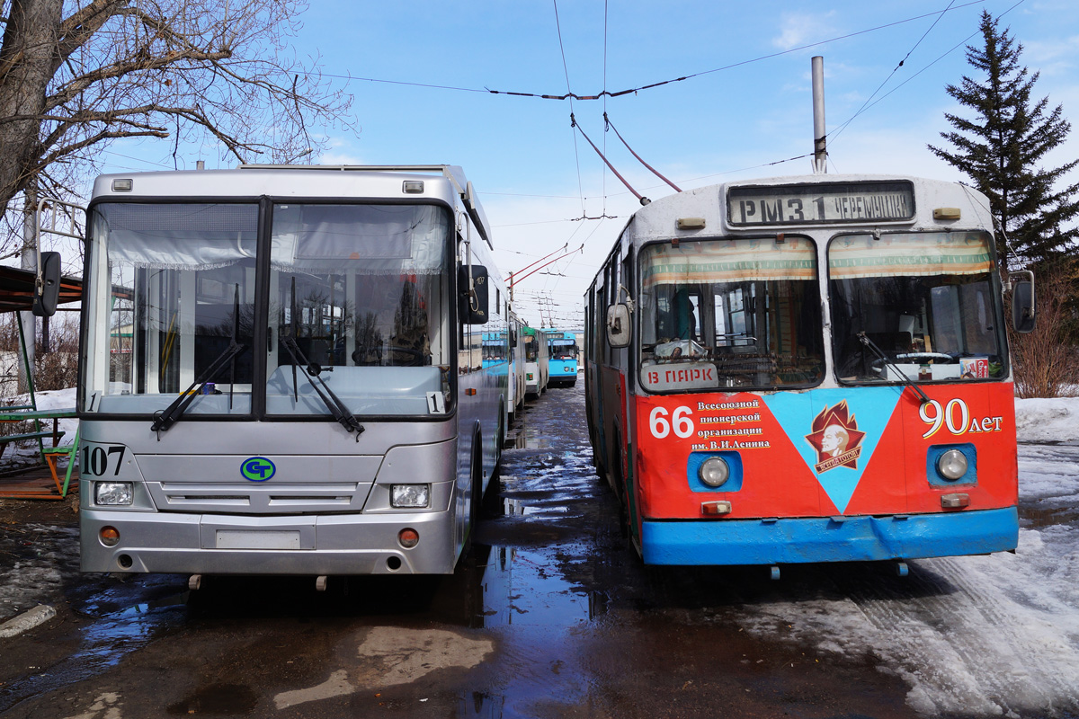 Рубцовск, ЗиУ-682В № 66; Рубцовск, СТ-6217 № 107