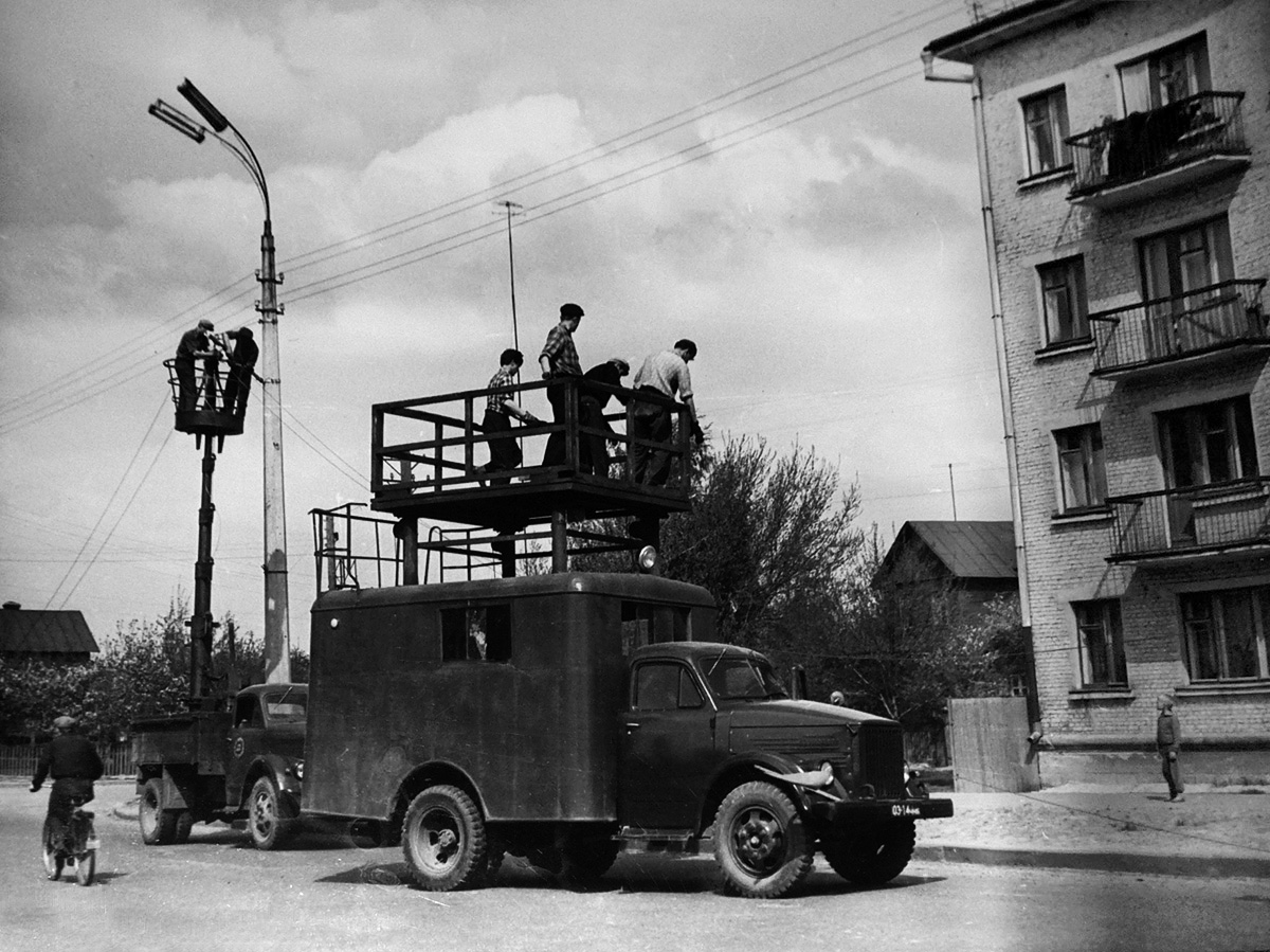 ჩერნიგივი — Construction of trolleybus network; ჩერნიგივი — Historical photos of the 20th century