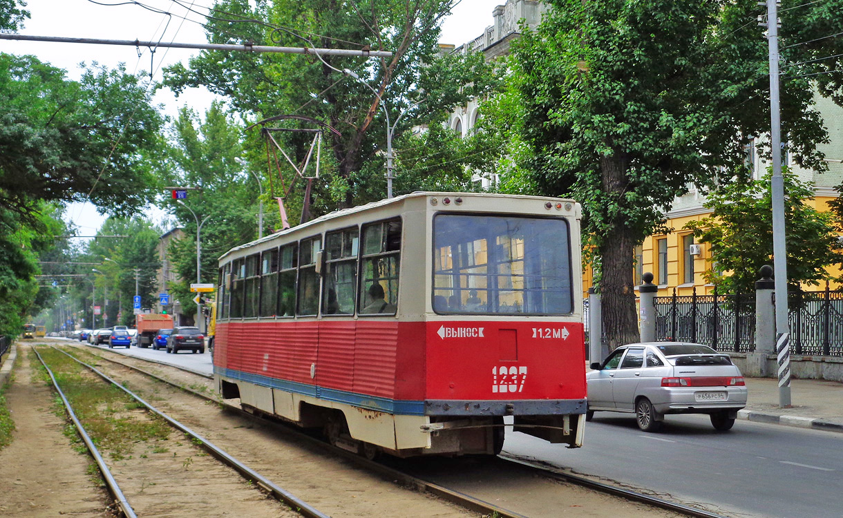 Саратов, 71-605 (КТМ-5М3) № 1237