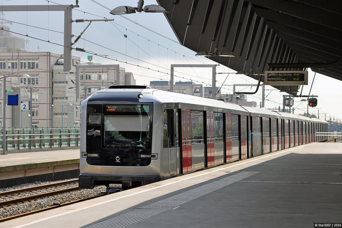 Amsterdam — Metro