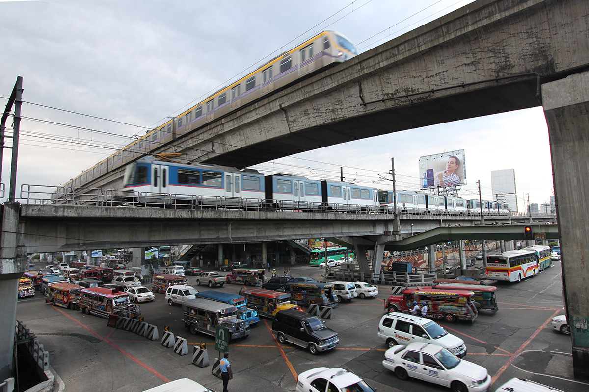 Manila, Tatra RT8D5M nr. 040; Manila — LRT-2 || Purple Line; Manila — MTR-3 || Metrostar