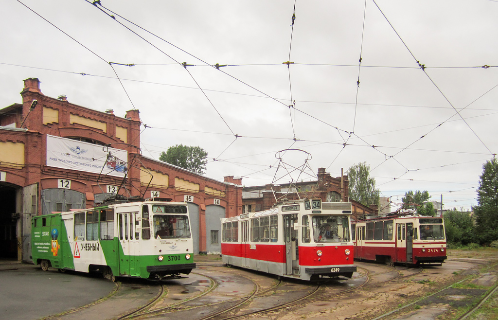 Санкт-Петербург, ЛМ-68М № 3700; Санкт-Петербург, ЛМ-68 № 6249