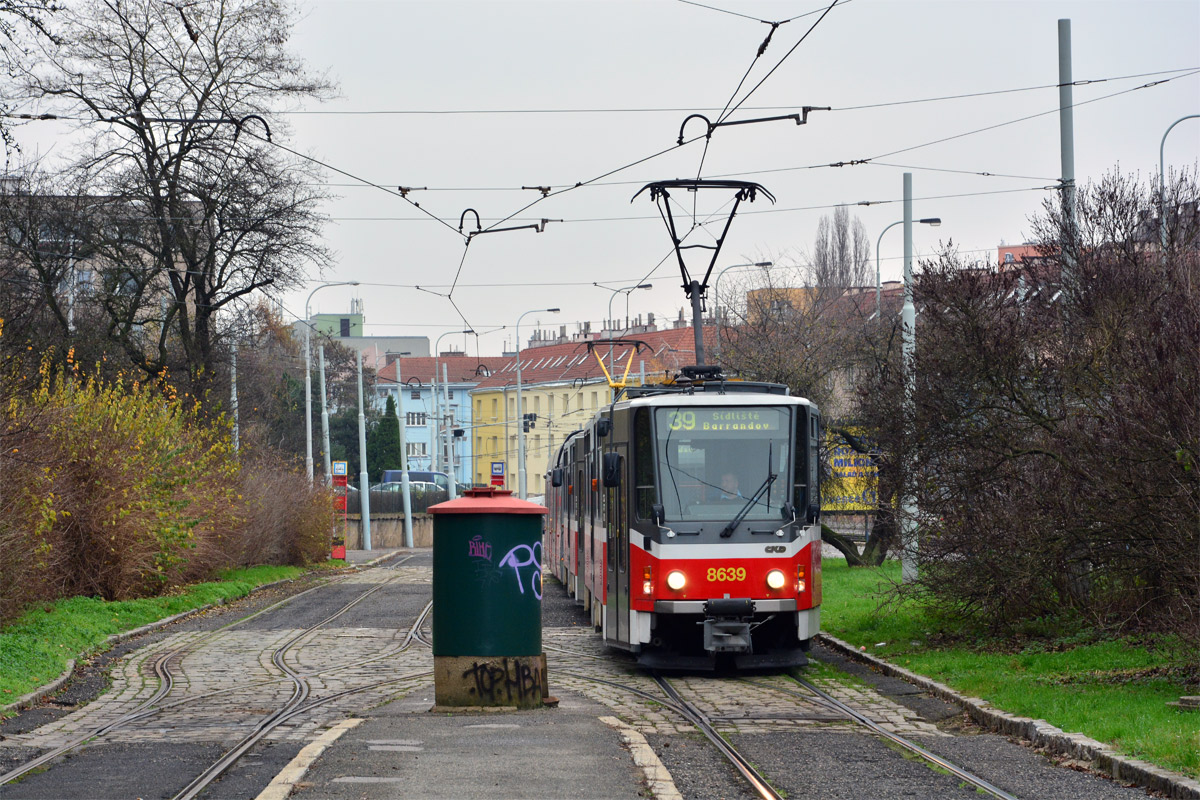 Prag, Tatra T6A5 Nr. 8639