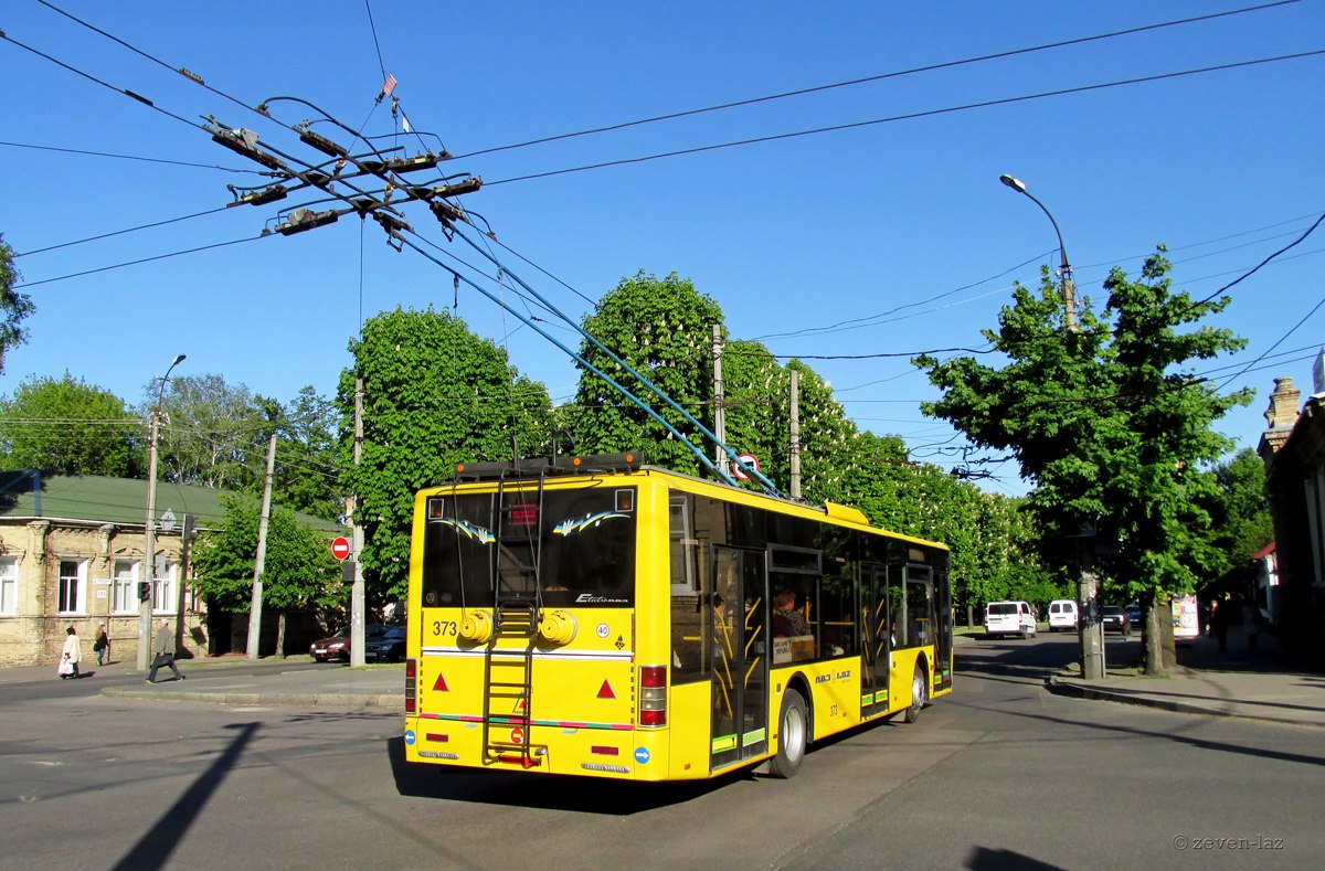 Cherkasy, LAZ E183D1 № 373