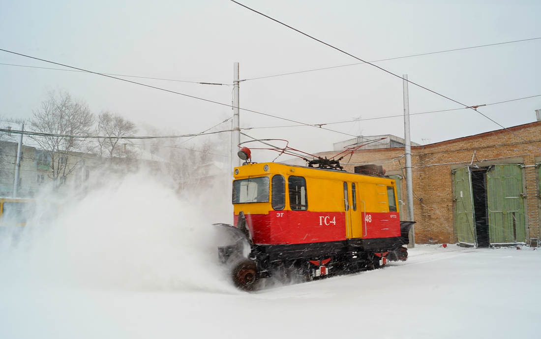 Vladivostok, GS-4 nr. 48; Vladivostok — Division of the service rail; Vladivostok — Snowfalls