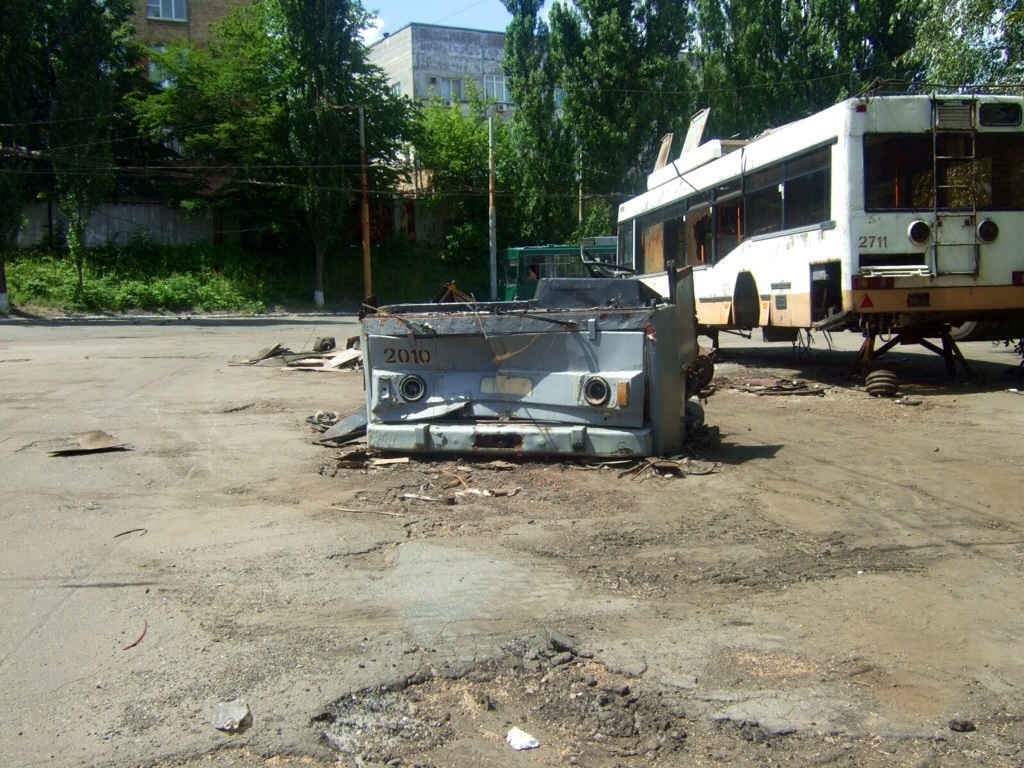 Kyiv, Škoda 14Tr02/6 № 2012; Kyiv, MAZ-103T № 2711