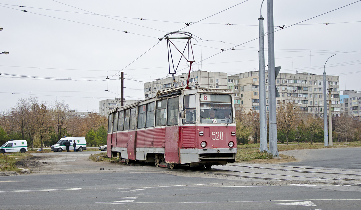 Mariupol, 71-605 (KTM-5M3) Nr 528