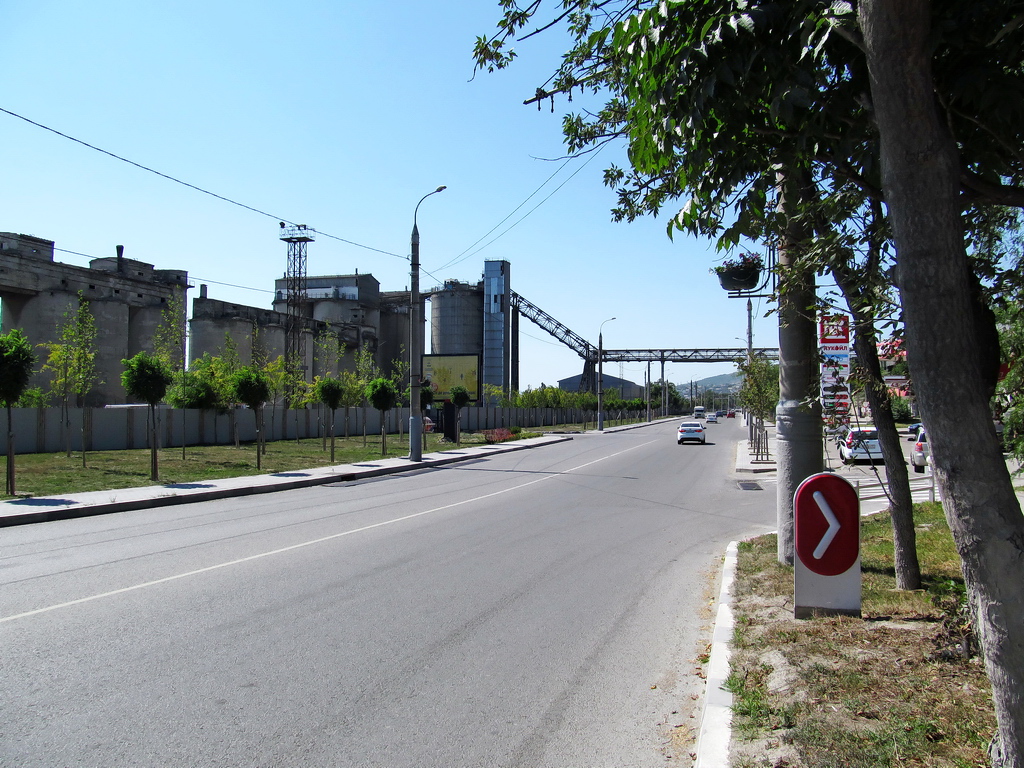 Novorossiysk — Building & widening of traffic area of the Sukhumskoye highway