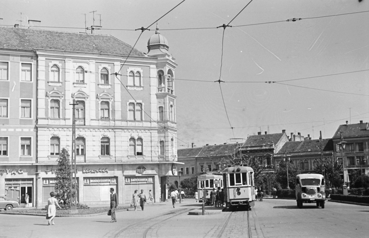 Szombathely, Ganz 2-axle motor car — 1