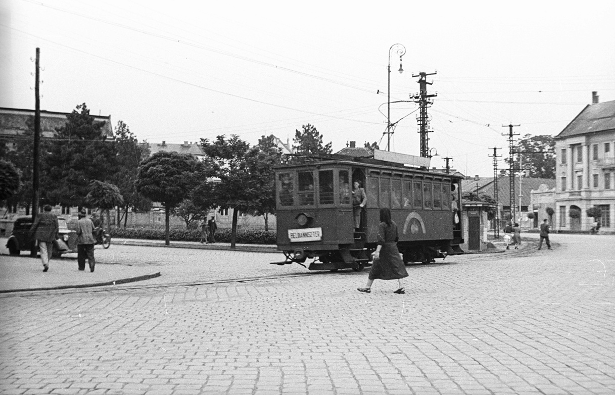 Ньиредьхаза, Двухосный моторный вагон № Cvill 893; Ньиредьхаза — Старые фотографии