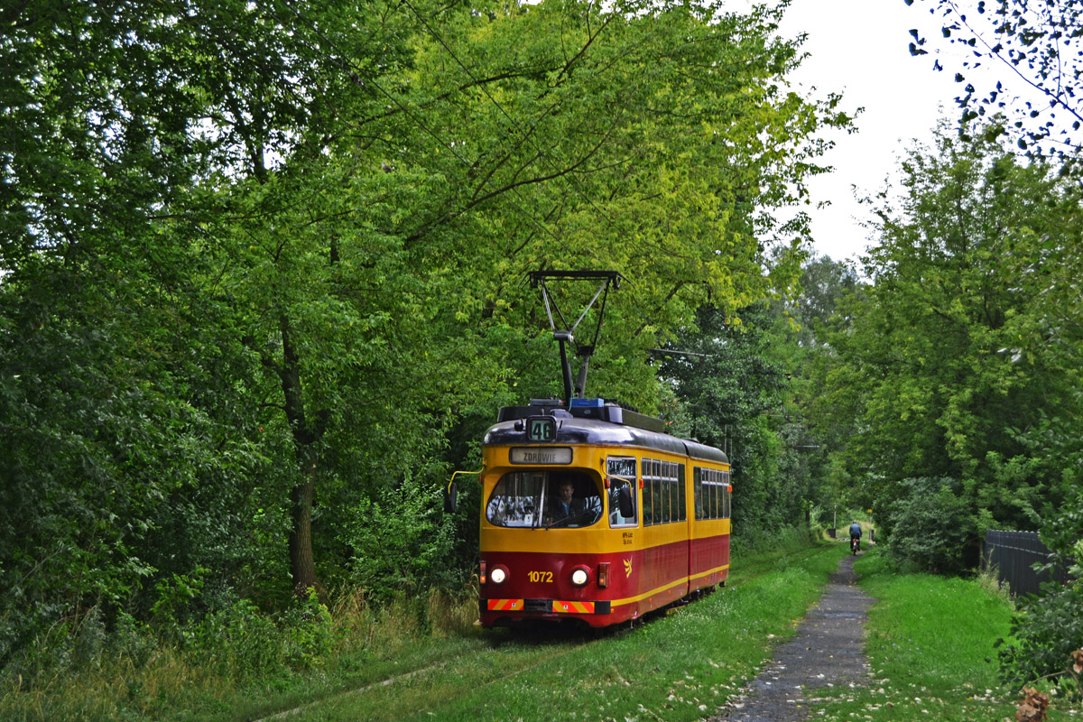 Лодзь, Duewag GT6 № 1072; Лодзь — Пригородные трамваи — Озоркув