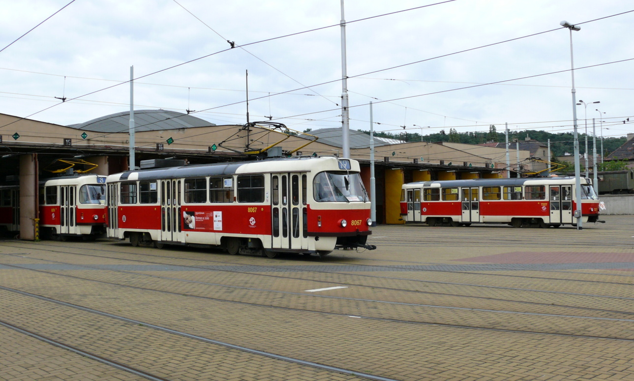 Прага, Tatra T3M2-DVC № 8067; Прага, Tatra T3SUCS № 7227