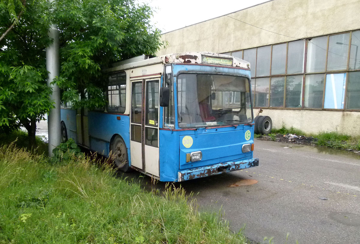 Сливен, Škoda 14Tr06 № 305